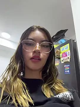 Your_Honeey live cam