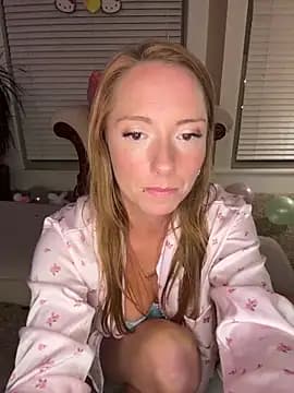 prettyprofessorpeach live cam