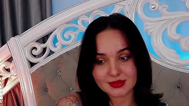 MeIisaLove live cam on Stripchat