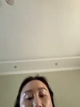 zhizhibaobei live cam