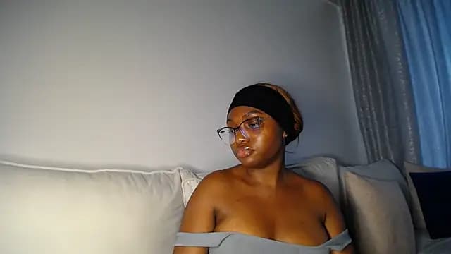 Pretty_Liya08 live cam