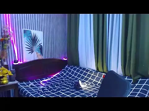 SanyaCumSlot live cam on Stripchat