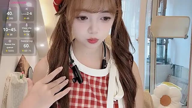 DDDDDoremi live cam on Stripchat