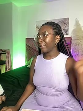 ZahhyFrequency live cam