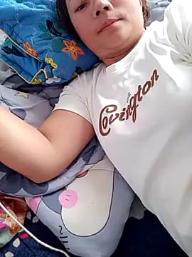 neyney110 live cam on Stripchat