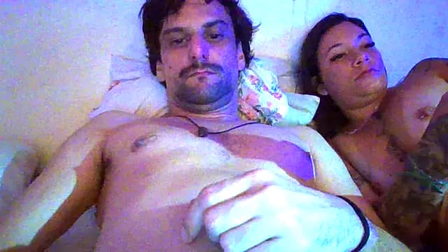 buenocouple live cam