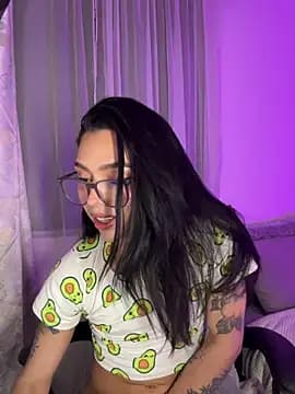 Samantha_Bernardo live cam