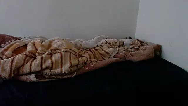 Freakycandy02 live cam