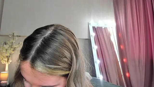 Erika_Carpenter live cam