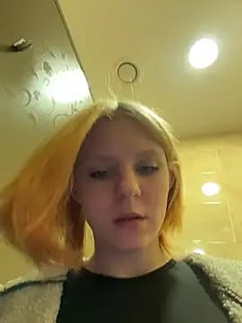 NinaParri live cam on Stripchat