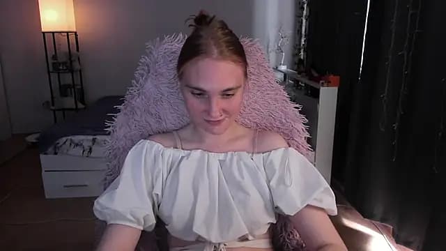 ReddHotPipper live cam