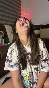 crystal_bunny7 live cam