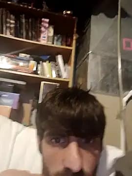 lowhangingdick22 live cam on Stripchat