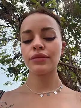 AngelinaTeller live cam