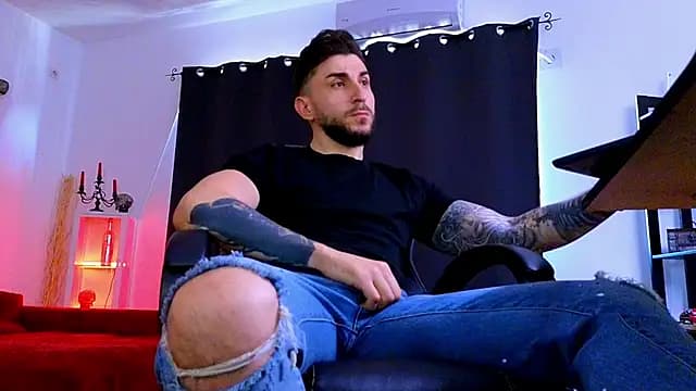 MightyAaron66 live cam