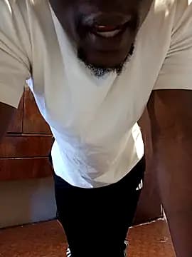 PussyPounderBlackD live cam