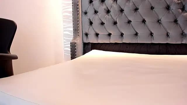 Joseph_vans2 live cam on Stripchat