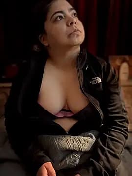 kimmiakiss22 live cam