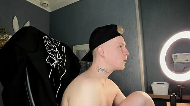 AlexxSweet live cam