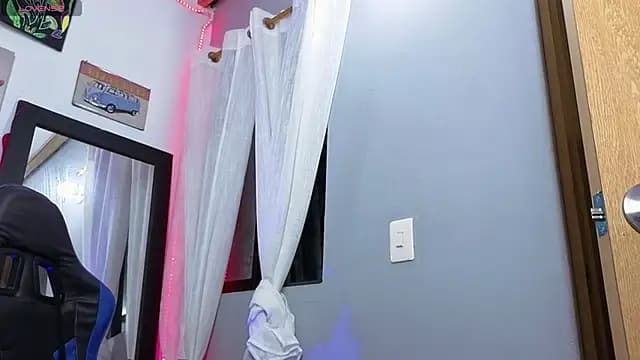 Veronica_111 live cam