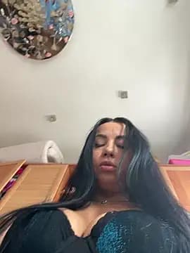 CrazzyChicks live cam