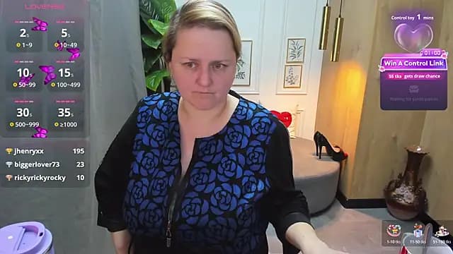 ScarlettSoft live cam