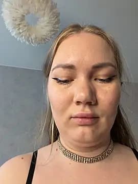 LianaCruz__ live cam