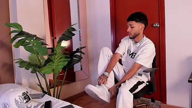 Thiagoferreti live cam