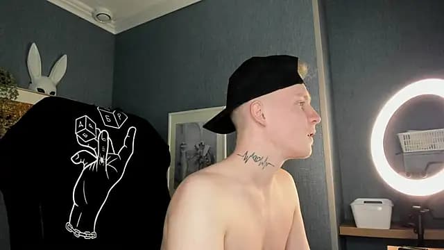 AlexxSweet live cam