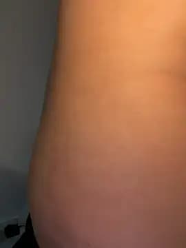 Elenascrib live cam on Stripchat