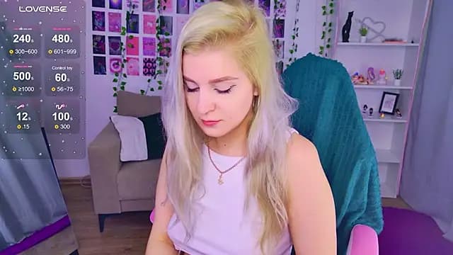 cold_blondie live cam