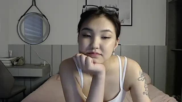 Maiaxoxo live cam on Stripchat