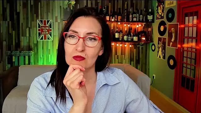 UnaTerra live cam on Stripchat