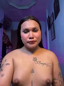 hollynicole live cam