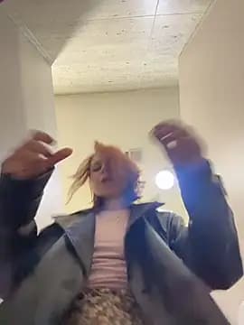 RosieSecret live cam