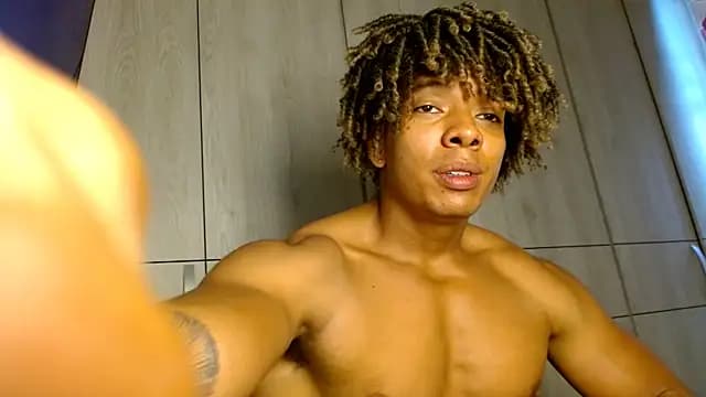 Muscle_Brown10 live cam
