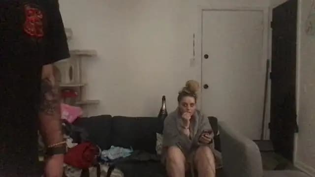 SexuallyExplicit live cam