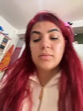 Hopeluna live cam on Stripchat