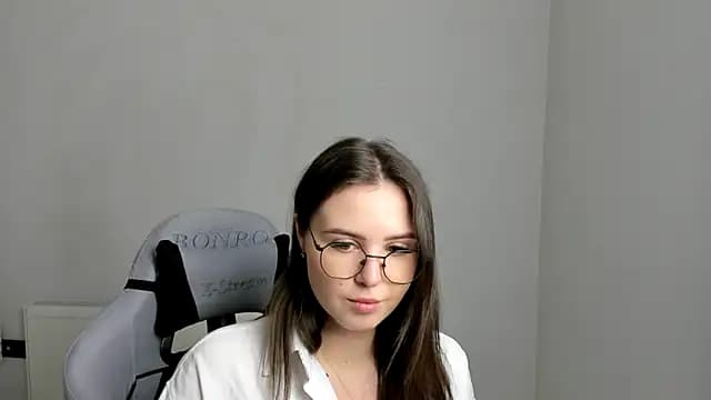 Regina_cute_ live cam