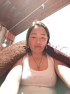 Yellow-pink live cam