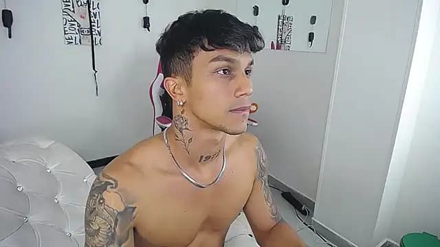 Leonard_Price live cam