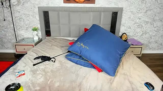 Ariel_Taylor live cam