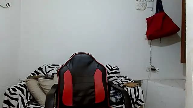 angelamarie1 live cam