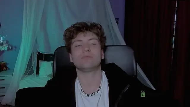 joseph_bear_ live cam