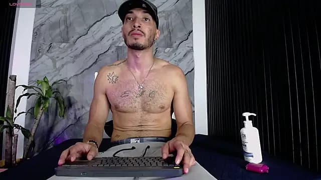 Grant_Irons live cam