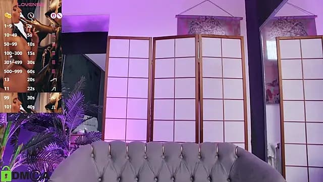 SelenaDaze live cam on Stripchat