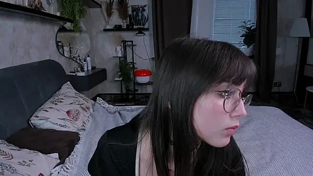 LaelIvie live cam on Stripchat