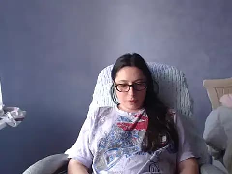 LuckyLisa23 live cam