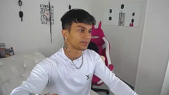 Leonard_Price live cam