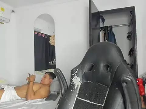 bigger_ragnarsson live cam